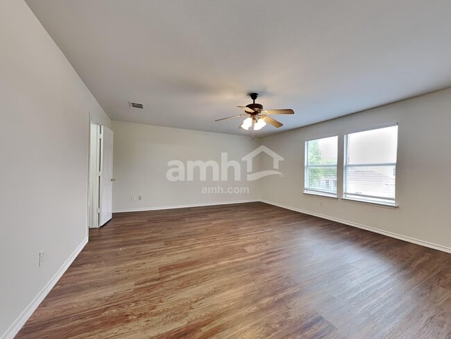 Building Photo - 2436 Sierra Dr
