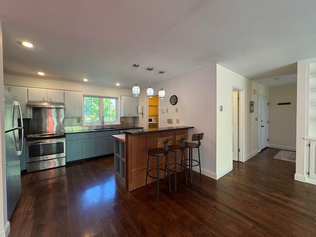 Building Photo - 524 Equinox on The Battenkill