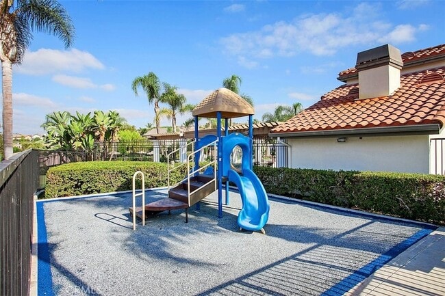 Building Photo - 27976 Milt Cir