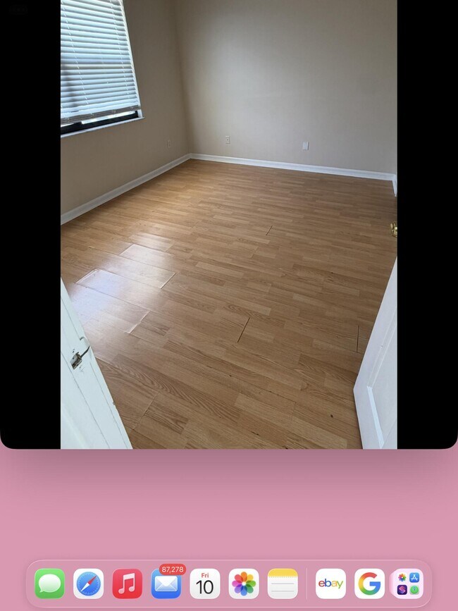 Building Photo - 726 NE Lanfair St