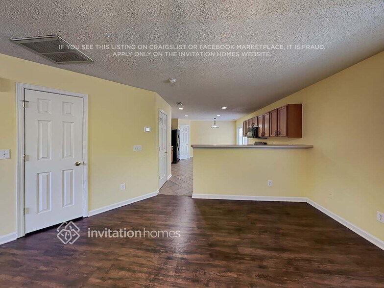 Building Photo - 4824 Jelynn St