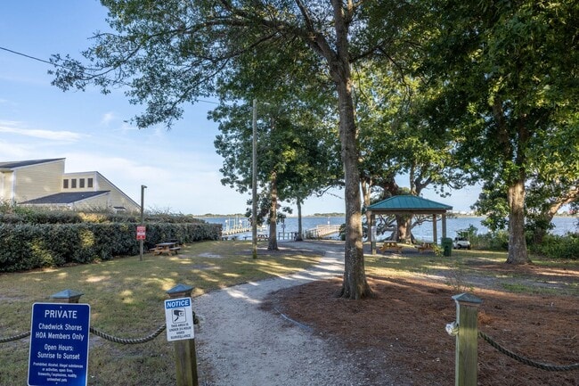 Building Photo - Available Now in Chadwick Shores