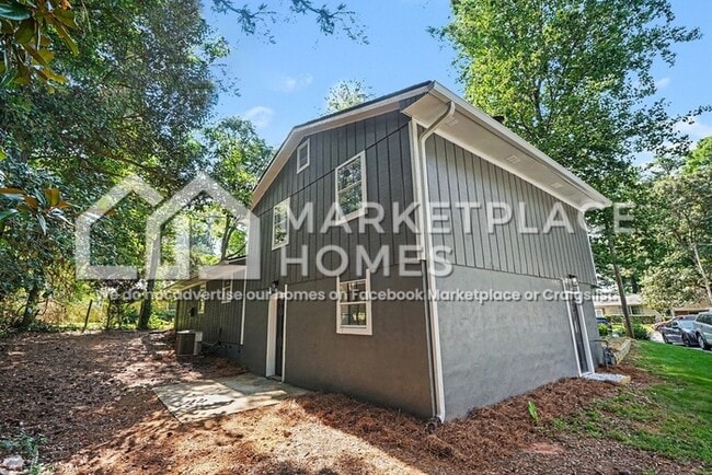Building Photo - 6079 Cherokee Valley Terrace