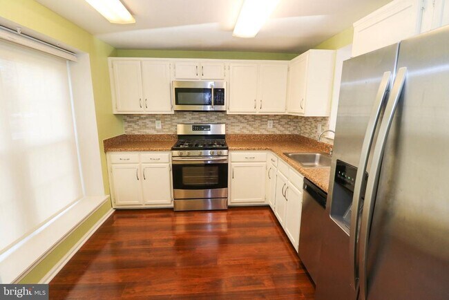 Building Photo - 5933 Grisby House Ct