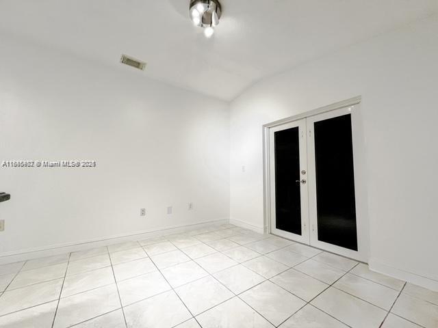 Building Photo - 3170 W 78th St