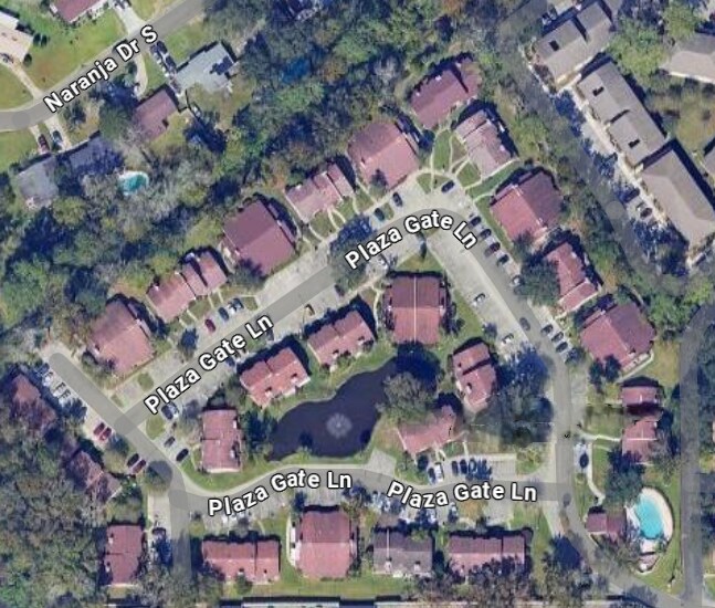 Building Photo - 8300 Plaza Gate Ln