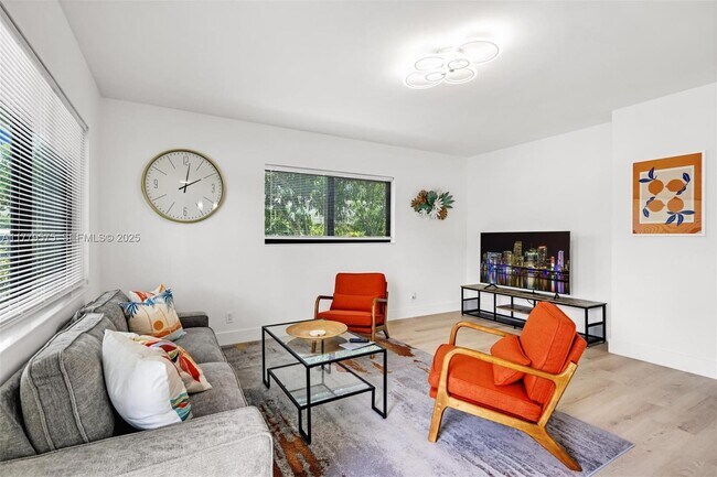 Building Photo - 1630 SW 4th Ave