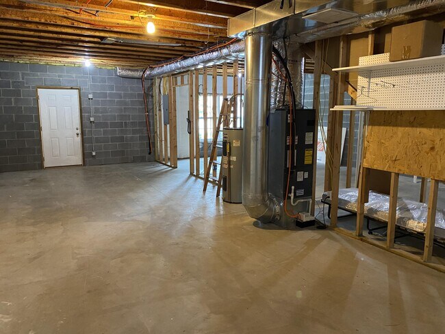 Building Photo - 233 Olympia Dr