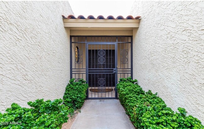 Building Photo - 10546 E Topaz Cir