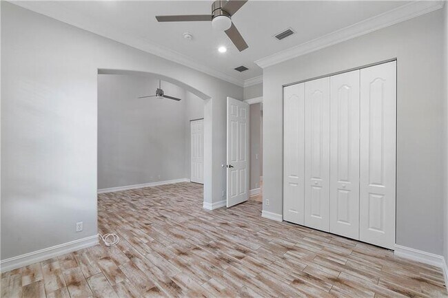 Building Photo - 10980 NW 78th Pl