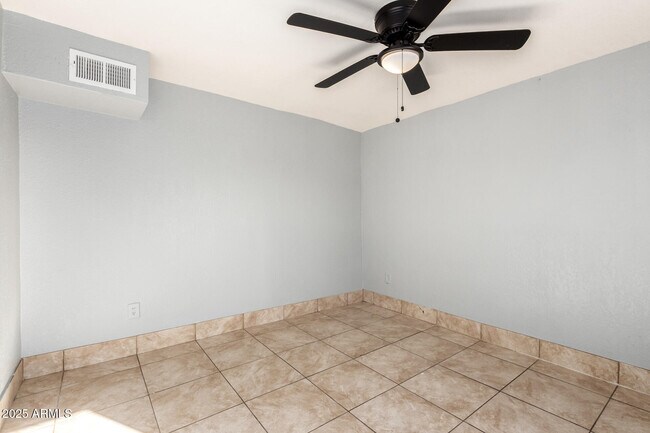 Building Photo - 1920 W Tonto St