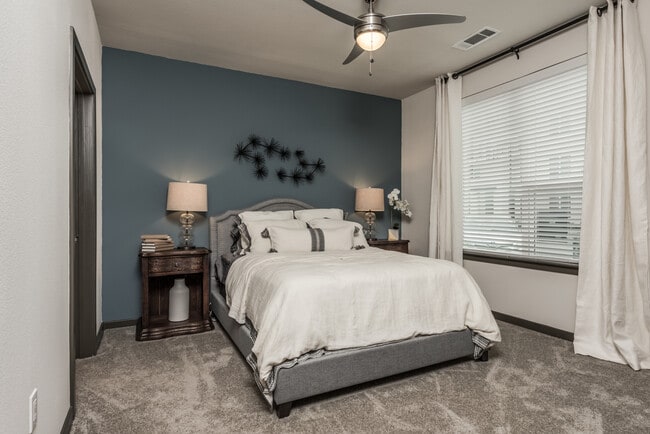 Building Photo - 3970 Vitruvian Way