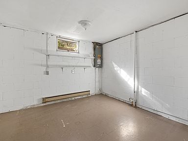 Building Photo - 3 bedroom, 2 bathroom 2,256 sqft home in a quiet Spearfish neighborhood!