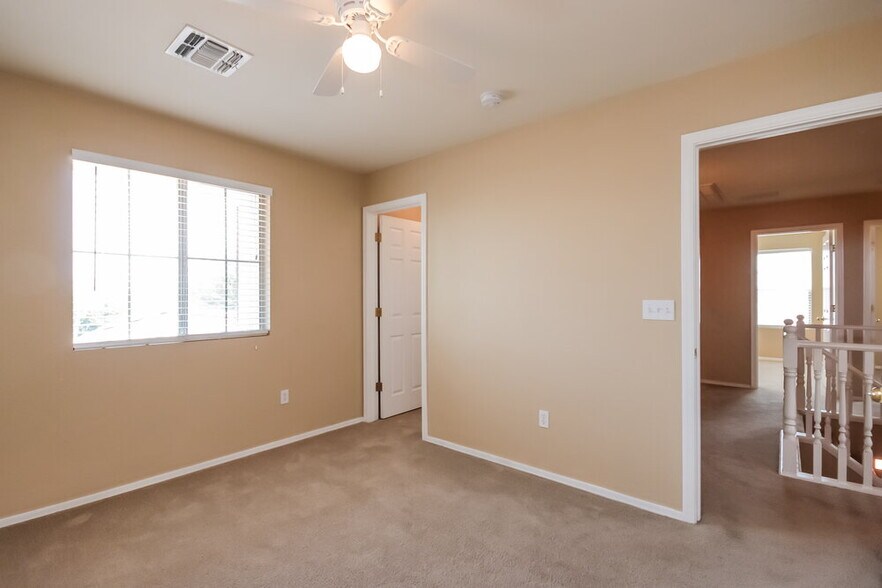 Building Photo - 11298 W Combine Dr