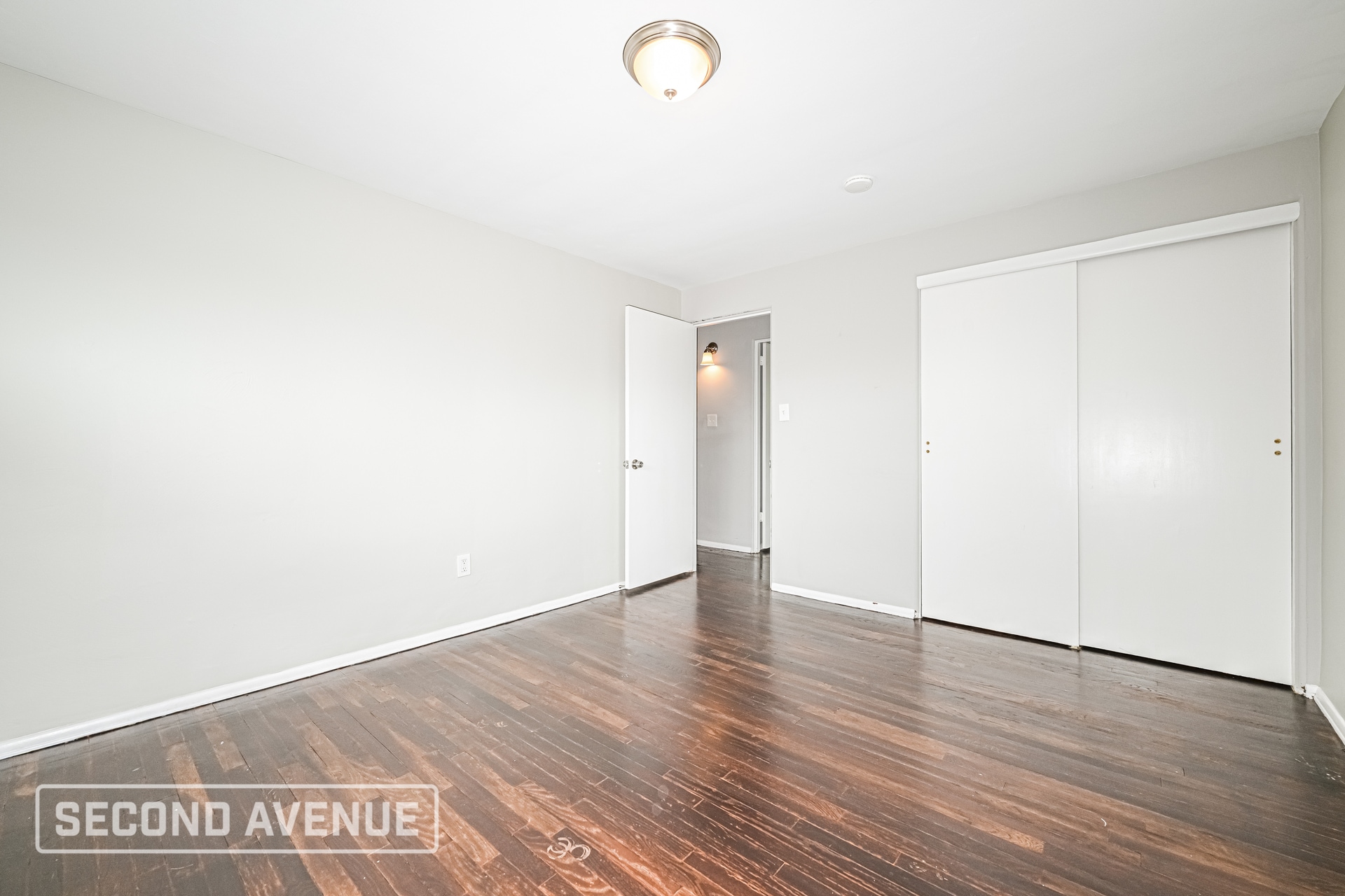 Building Photo - 642 Garden City Dr