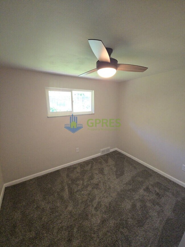 Building Photo - Newly remodeled 4-bedroom, 3-bath home in Pittsburgh