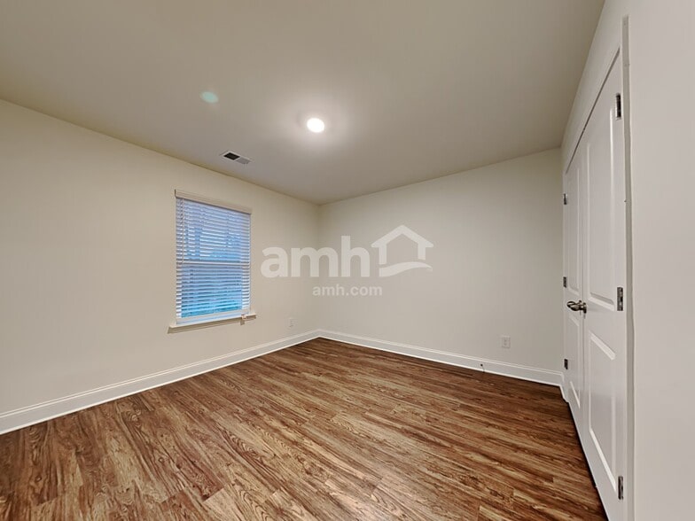 Building Photo - 1380 Ashlyn Ct