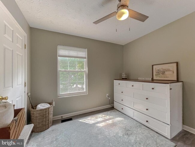 Building Photo - 48221 Keel Dr