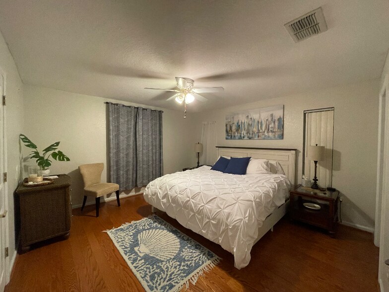 Building Photo - 7244 Aberdeen Ct