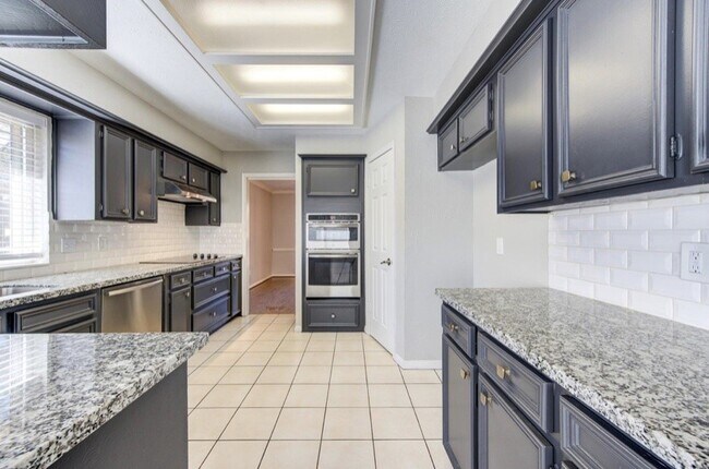 Building Photo - 3838 Fawn Creek Dr