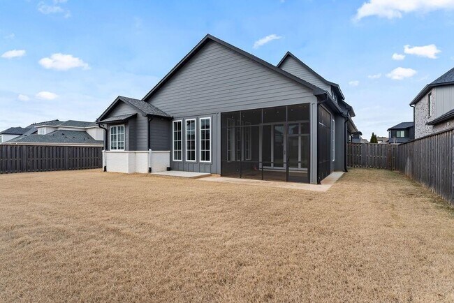 Building Photo - 3505 SW Radiance Ave