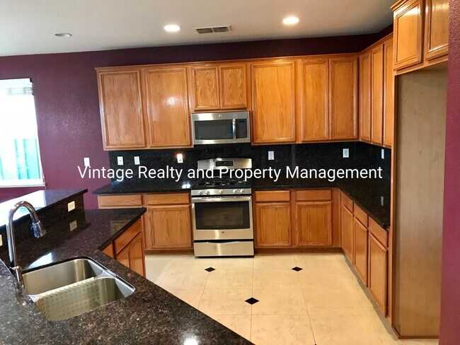 Building Photo - Available Now!!Top Of The Line 4 Bedroom Two Story Home!!!