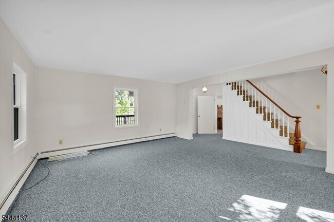 Building Photo - 425 Powerville Rd