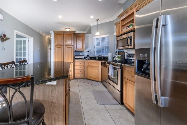 Building Photo - 2 Emden Cir