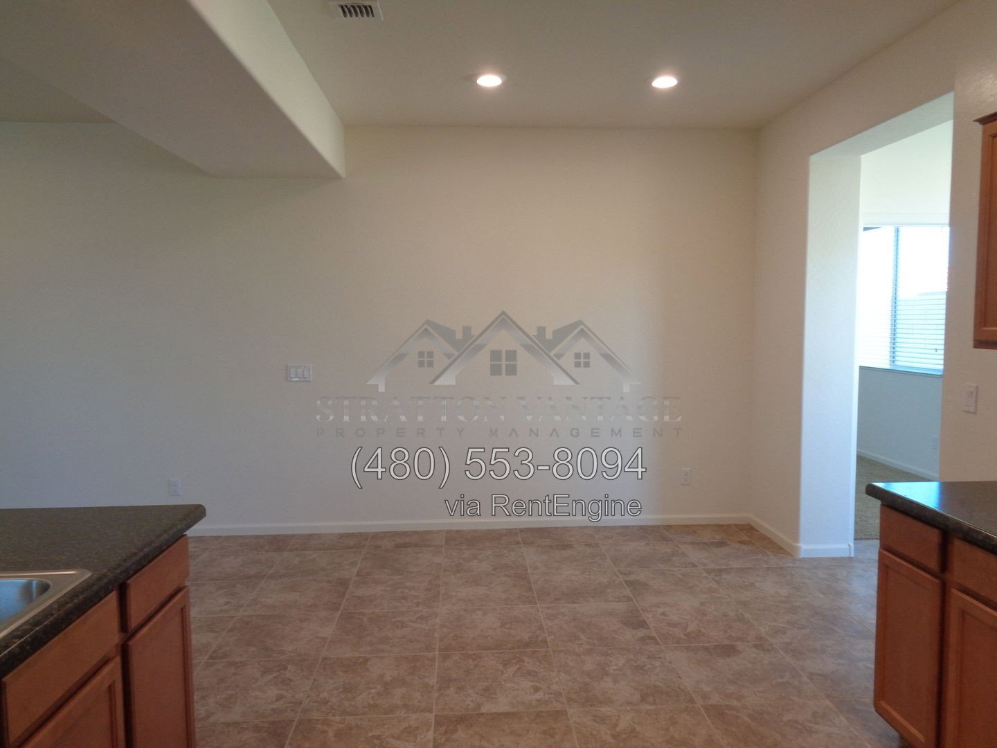Building Photo - 13004 W Fleetwood Ln