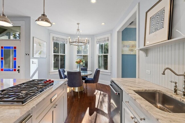 Building Photo - 4104 Avenue F