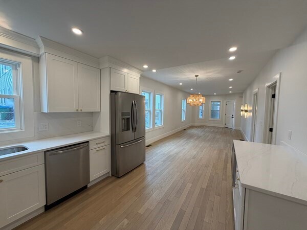 Kiychen/Dining - 7 Bennett St