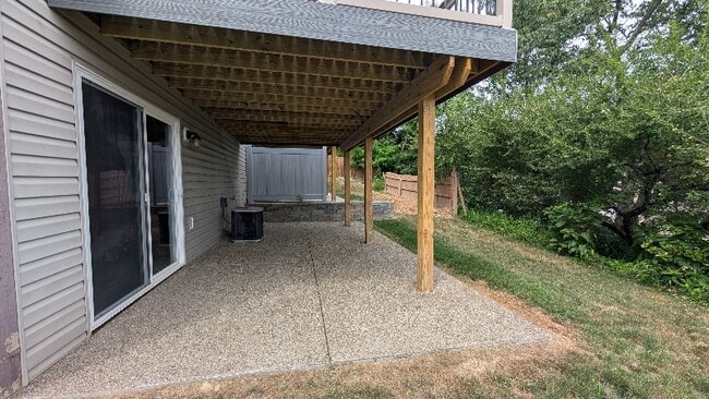 Building Photo - 144 Villa Dr