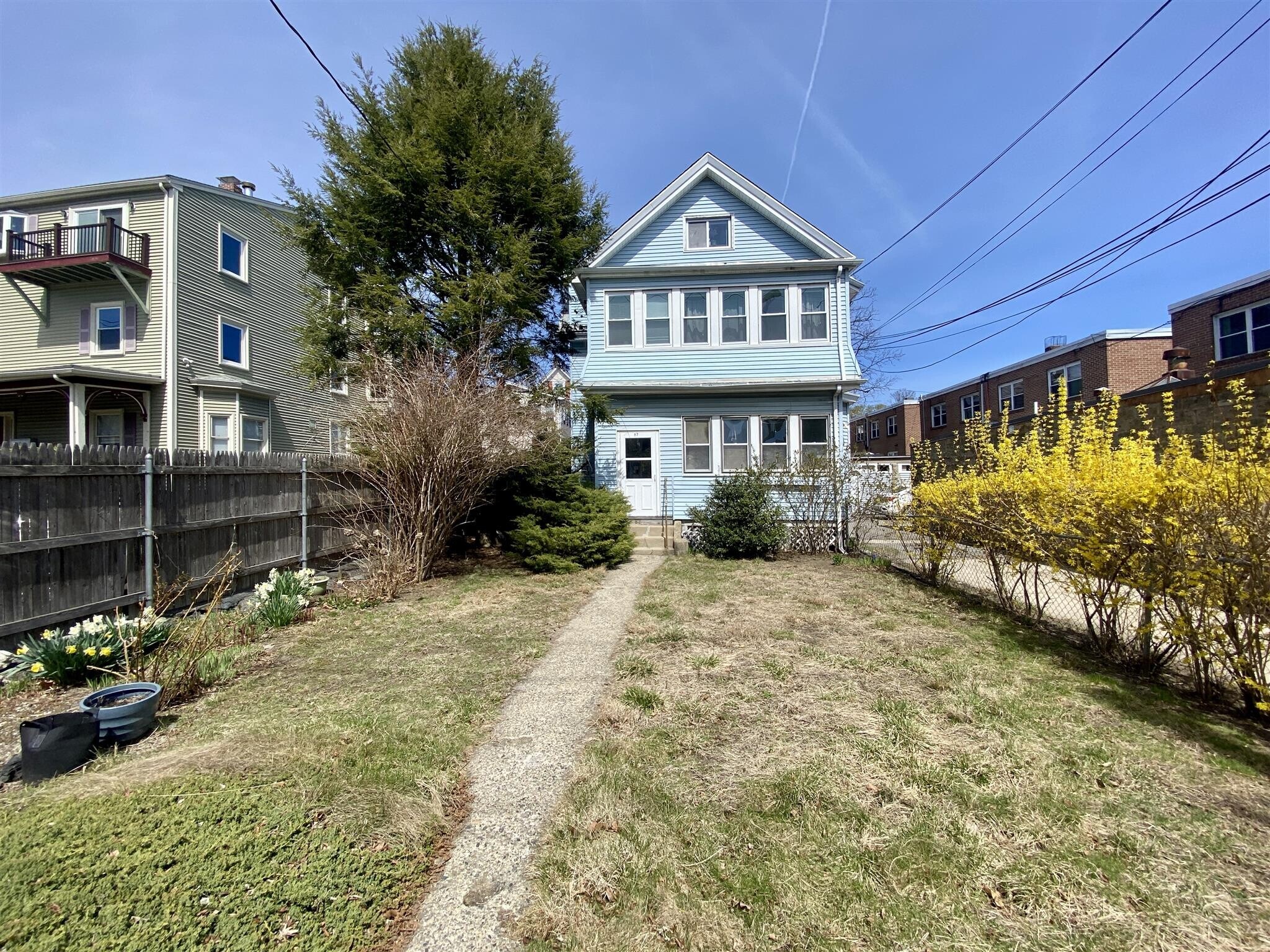 Building Photo - 87 Summer St