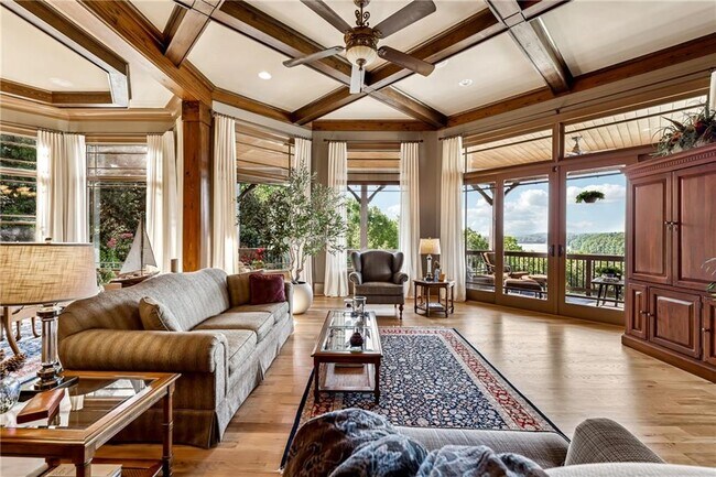 Building Photo - 6407 Grand Marina Cir