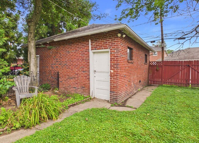 Building Photo - 2605 N 2nd St