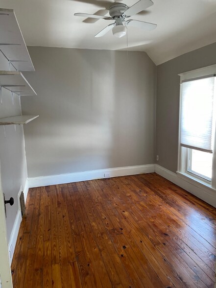 Building Photo - 1417 4th St