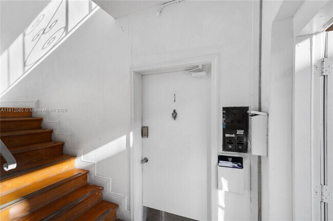 Building Photo - 301 86th St