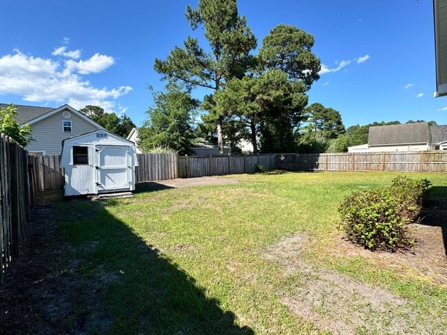 Building Photo - 6331 Shire Ln