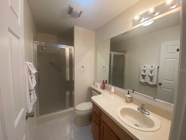 Building Photo - 1223 Granada Ct