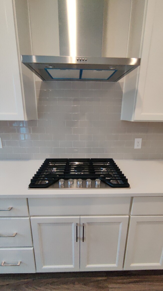 Building Photo - 306 Bennetts Ct