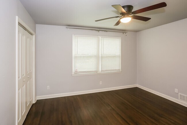 Building Photo - Beautiful 3 Bedroom single family home in ...