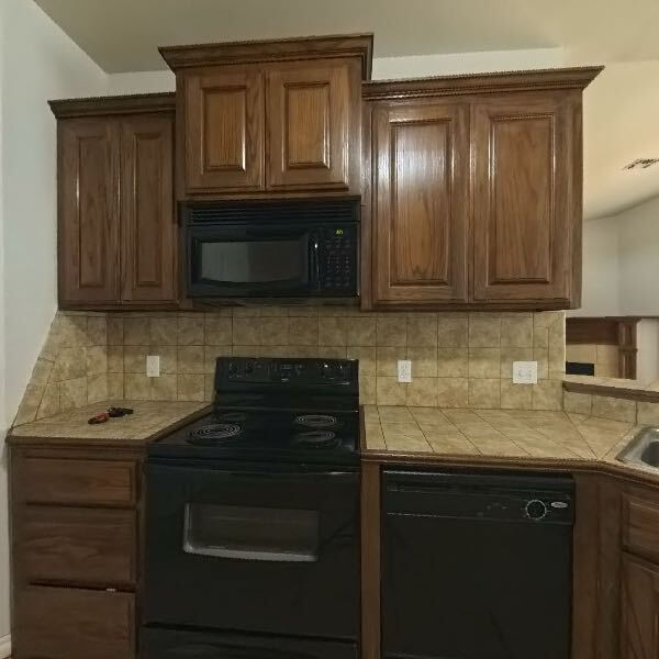 Building Photo - Move-In Ready Choctaw Gem with Modern Kitc...