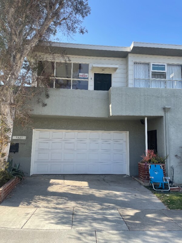 Primary Photo - 1521 Marine Ave