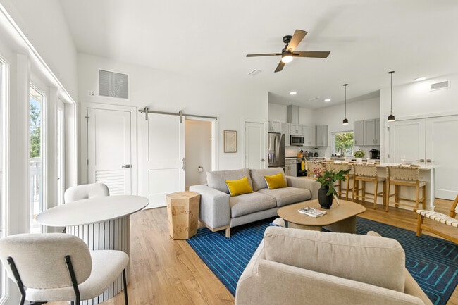 Building Photo - Villetta at All Saints