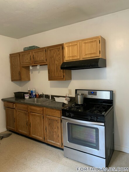 Primary Photo - 253 Highland St