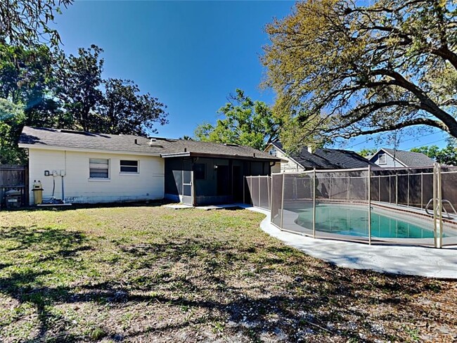 Building Photo - 1227 Hamilton Ave