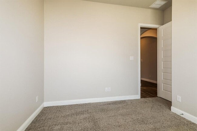 Building Photo - 10062 Black Maple Dr