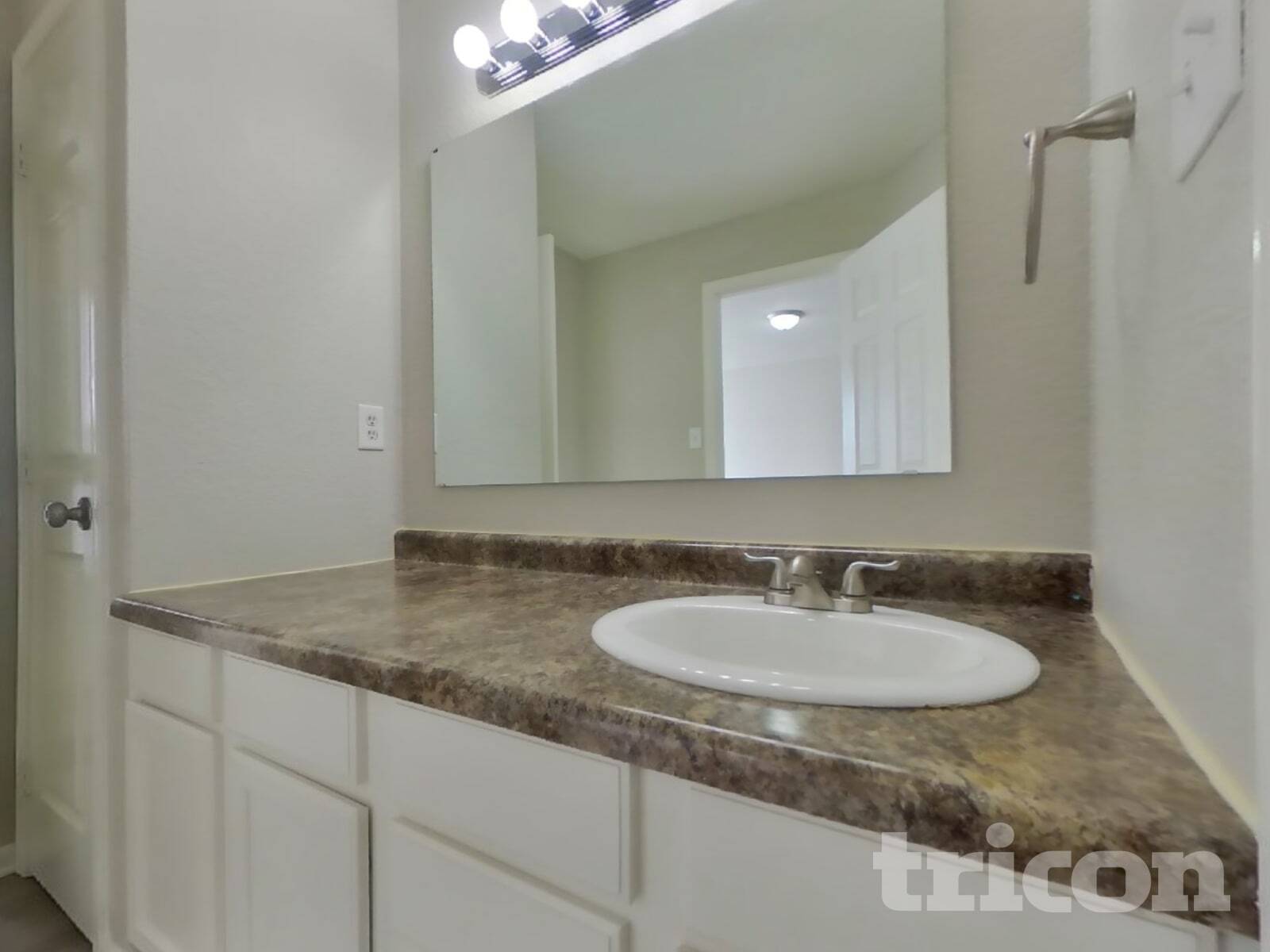 Building Photo - 522 Harmony Dr