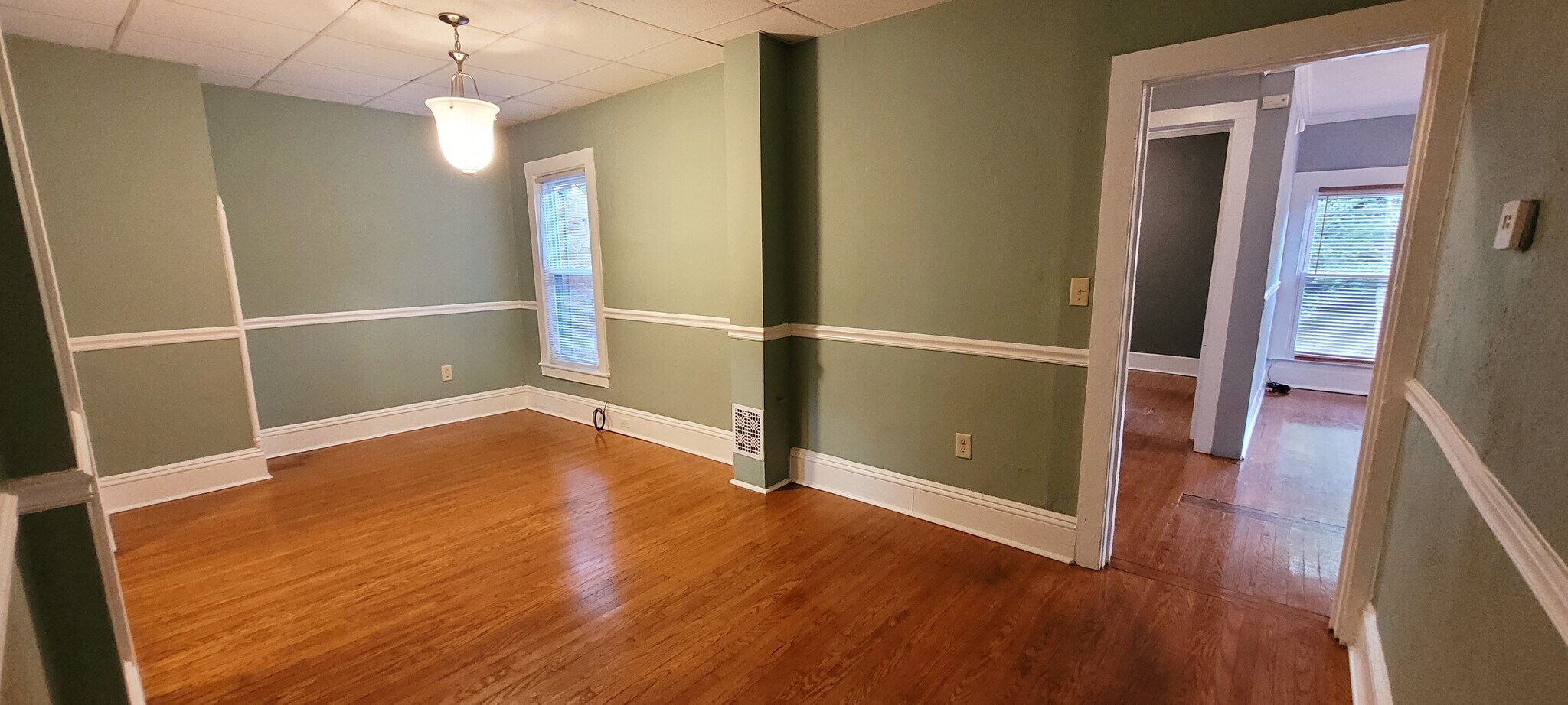 Dining Room - 527 W Water St