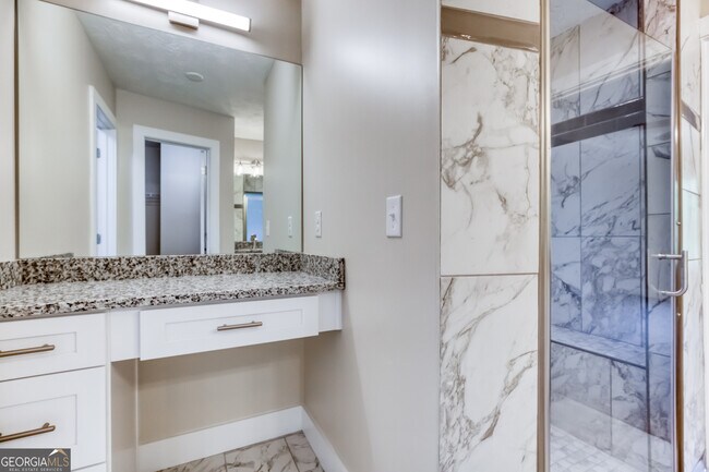 Building Photo - 4085 Fawn Valley Dr